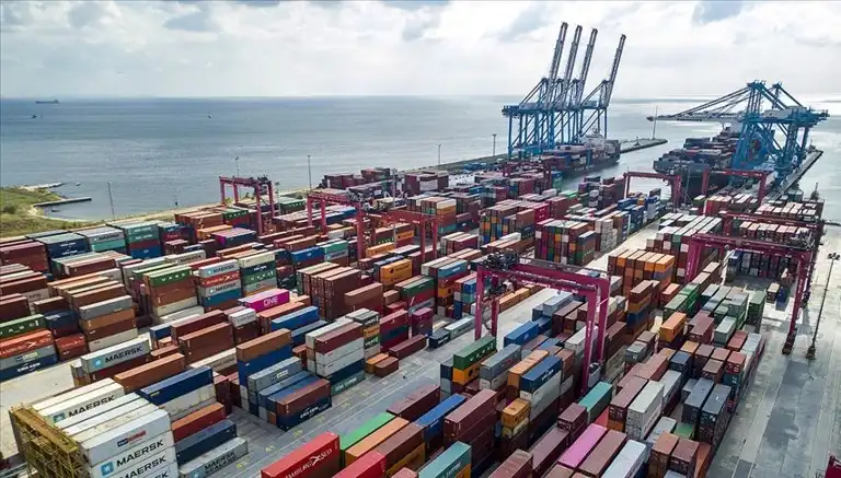 Dış Ticaret Açığı Ekim'de Azaldı!