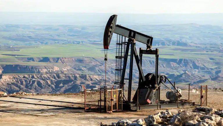 Ülke, Petrolünün Büyük Bölümünü İndirimli Satıyor